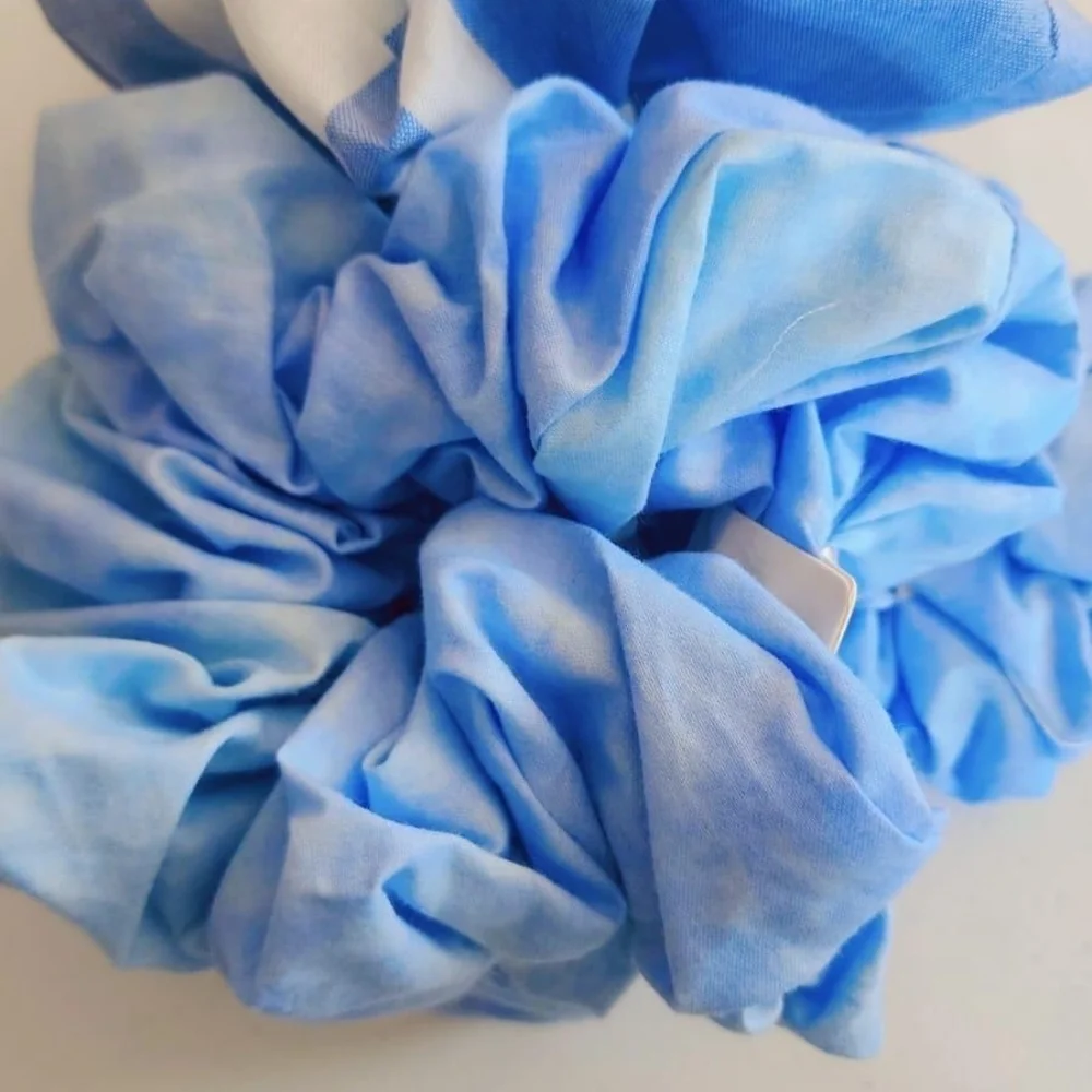 Blue and White Scrunchie Set